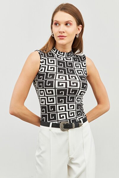 woreys Kare Labirent Desenli Kolsuz Body