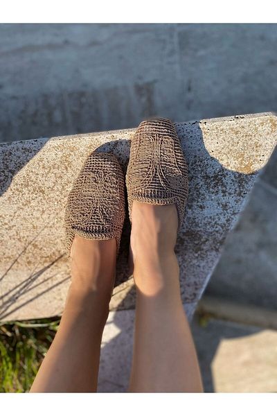 TRODONS Mink Straw Embroidered Closed Front Women's Slippers