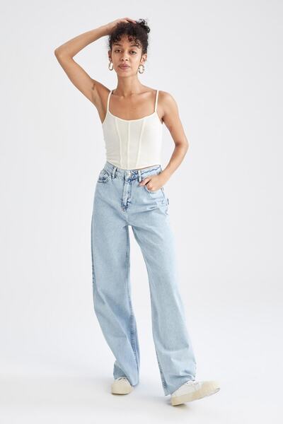 DeFacto Fitted Square Collar Stripe Detailed Cosplay Strap Crop Athlete