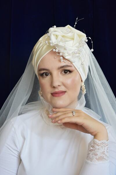 ARTİZİA İNCİ DOLGUSUZ TESETTÜR GELİN BONESİ VE TÜL GELİN DUVAĞI