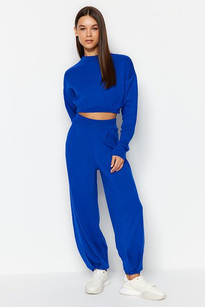 Trendyol Collection Super Crop kötöttáru szett kocogó nadrággal - TWOAW24AU00007