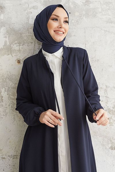 InStyle Abaya s krajkovým límcem a skrytou légou - námořnická modř