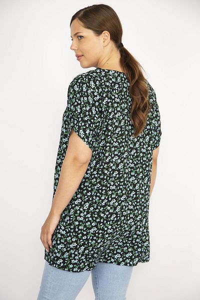 Şans Women's Green Large Size Woven Viscose Fabric Flower Patterned Double Sleeve Blouse with Side Pockets 65n36600