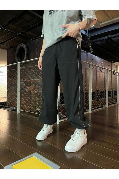 EMNE co Plenty of Mold Elastic Line Detail Parachute Unisex Trousers EMNKRG