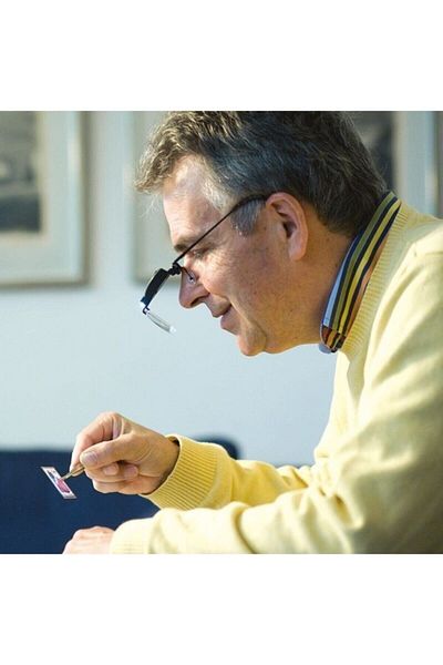 Leuchtturm Illuminated Glasses Magnifier