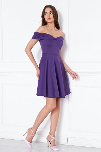 NO48 Mor Kalp Yaka Düşük Omuz Esnek Scuba Kumaş Mini Kloş Elbise