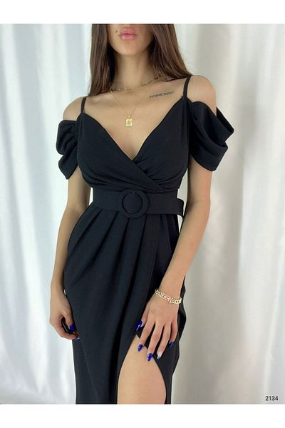 rengafashion Rochie de seară din țesătură creponată importată, cu centură, cu umăr negru, cu detaliu cu fantă în față