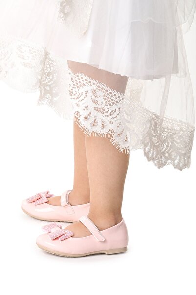 Kiko Kids حذاء راقصة الباليه للفتيات بشريط فيلكرو من الجلد اللامع Ege 200