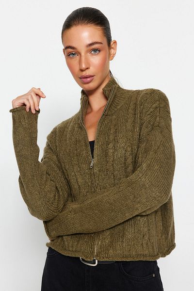 Trendyol Collection Puha textúrájú khaki kötöttáru Crop kardigán - cipzárral és hajfonattal TWOAW24HI00202