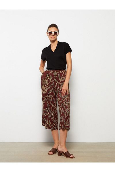 LC Waikiki Gemusterte Viskose-Caprihose für Damen mit elastischem Bund