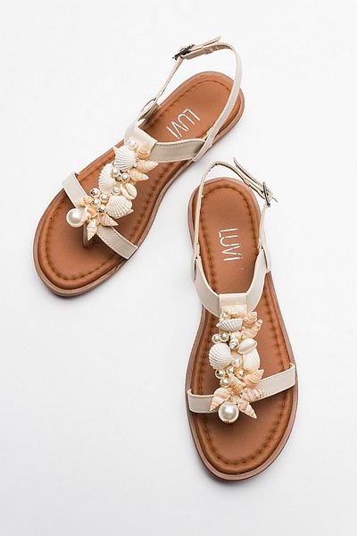 LuviShoes صندل نسائي من PELAS باللون البيج