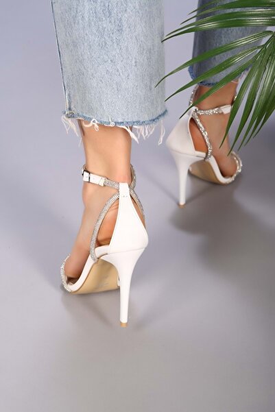 Shoeberry Dámské bílé žebrované boty na podpatku Stivali