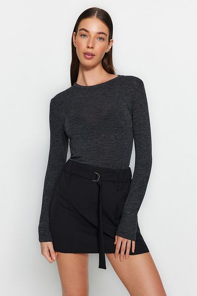 Trendyol Collection Black Belt Detailní A-line mini tkaná sukně TWOAW24ET00034