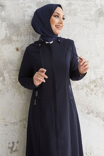 InStyle Elena Taillen-Detaillierte Kapuzen-Abaya – Marineblau