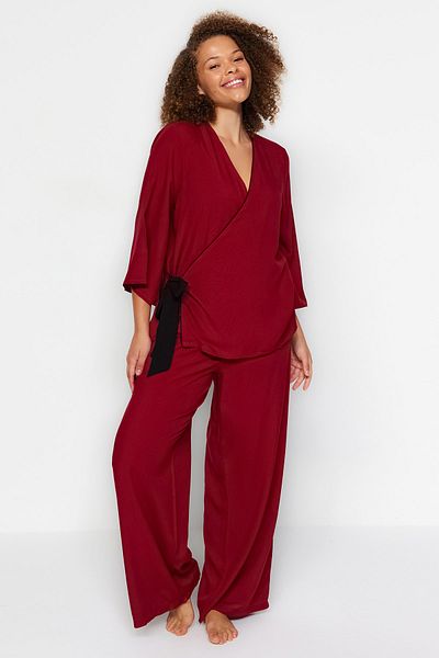 Trendyol Curve Burgundy Double Breasted Collar Tied Woven Pajamas Set TBBAW23AI00032