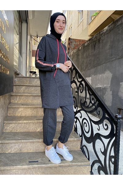 CNG MODA طقم بدلة رياضية للحجاب - موديل كبير الحجم