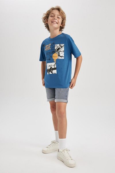 DeFacto Chlapecké oversize fit tričko s krátkým rukávem s výstřihem a výstřihem A6402a823sm