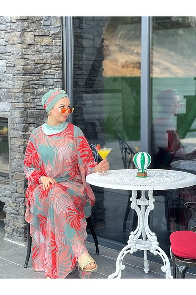 ButikKardelen Camellia Hijab Swimsuit - Patterned on 5 Pieces