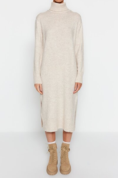Trendyol Collection Stone Midi Wide Fit Rochie de tricotaj cu textura moale TWOAW24EL00034