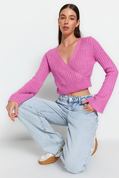 Trendyol Collection Rosa Kurzer weicher strukturierter zweireihiger Strickpullover TWOAW24KZ00381