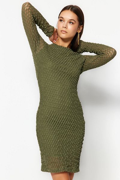 Trendyol Collection Фактурна міні-сукня на підкладці з довгим рукавом кольору хакі TWOAW24EL00216