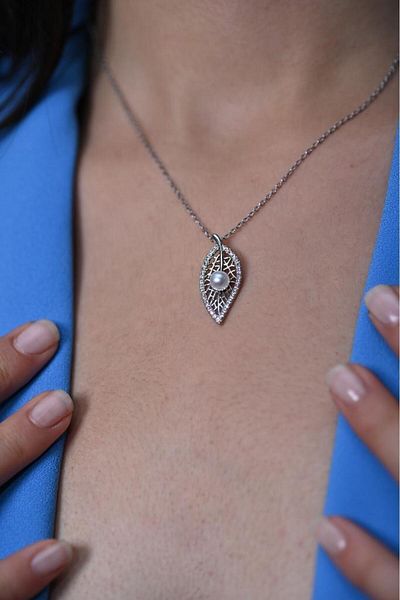 TÜKKAN ACCESSORİES SILVER PEARL DETAIL LEAF FIGURE STEEL NECKLACE-ÇKOL117