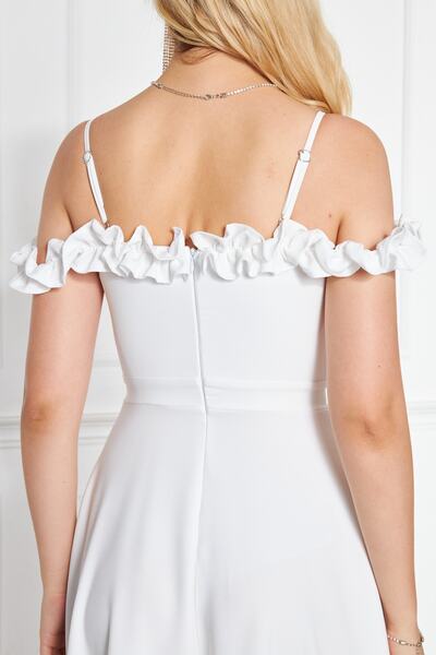 lovebox Atlas szövet állítható pántos fodros részletes gallérral redőzött kiszélesedő maxi fehér estélyi ruha 421