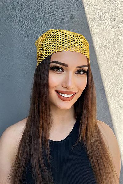 TAKIŞTIR وشاح أصفر اللون لامع