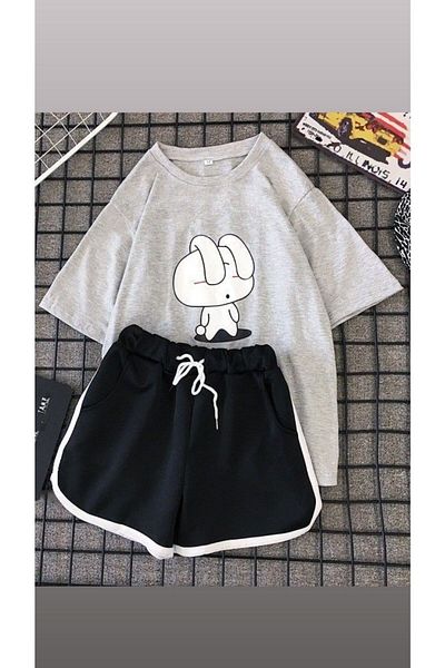 SELENA BUTİK Printed Gray T-Shirt and Black Shorts 2-Piece Combination