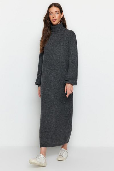 Trendyol Collection Anthrazitfarbenes Midi-Strickkleid mit weicher Struktur TWOAW24EL00033