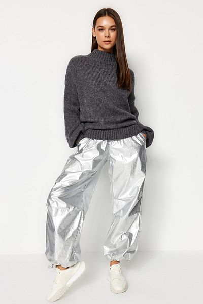 Trendyol Collection Anthrazit Weich Strukturierter Dicker Rundhals Strickpullover TWOAW24KZ00290