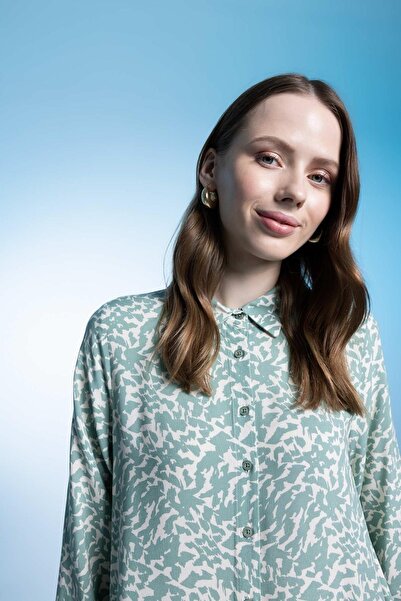 DeFacto Regular Fit Leopar Desenli Uzun Kollu Gömlek Tunik Z5833az23sp