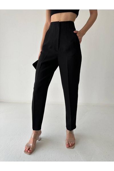 Quzu Dart Detailed Trousers