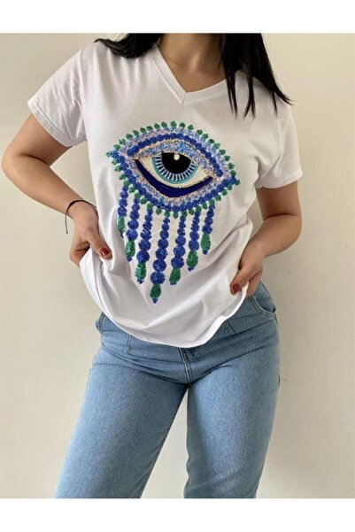 Laderra تي شيرت نسائي أبيض برقبة على شكل حرف V مزين بالترتر والتطريز مصنوع من...