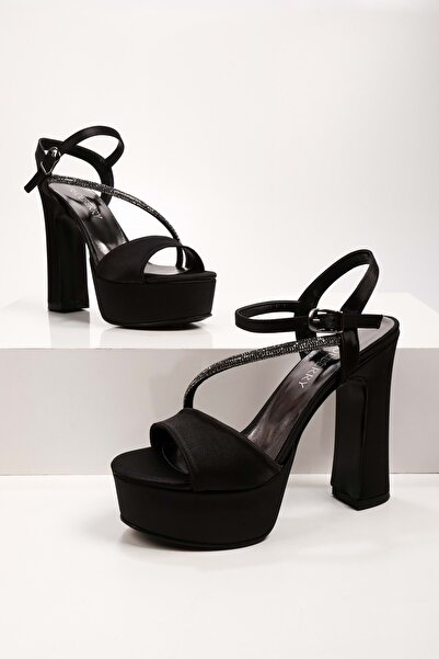 Shoeberry Dámské boty na podpatku Flora Black Satin Stone