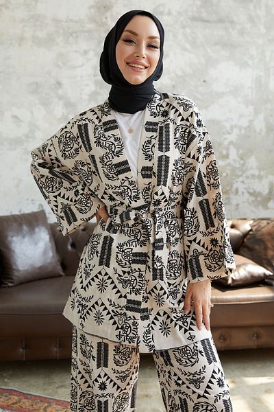InStyle Ervis Patterned Belted Kimono Set - Black