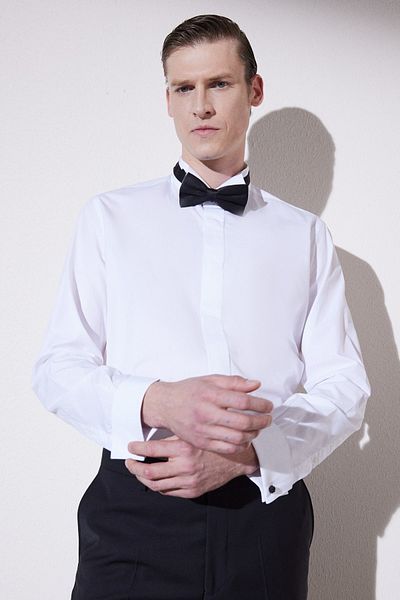 BROOKS BROTHERS Weißes Herren-Smokinghemd mit bequemer Passform und Reverskragen