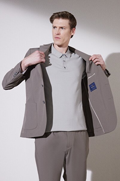 BROOKS BROTHERS Men's Camel Slim Fit Mono Neck Pocket Performance Jacket