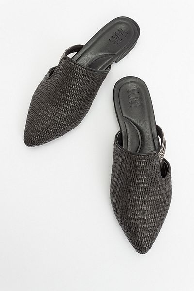 LuviShoes PESA Black Straw Stone Women's Slippers