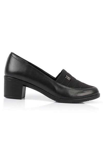 Capone Outfitters Capone Damenschuhe mit dickem Absatz in Schwarz