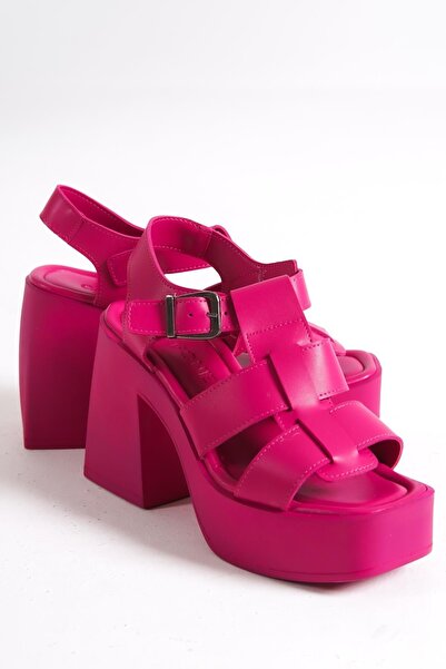 Capone Outfitters Capone Flat Toe Gladiator Strappy Platform Heeled Fuchsia Women's Sandals
