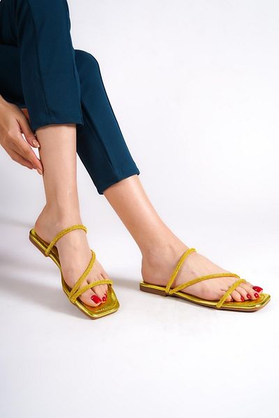 Capone Outfitters Capone Stoned 3-Striped Flat Heel Quilted Lemon Damenhausschuhe