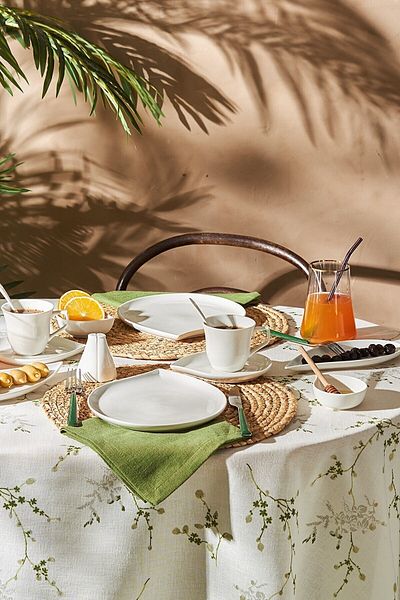 Emsan Bianca Leaf 32 Piece Breakfast/Serving Set for 6 People