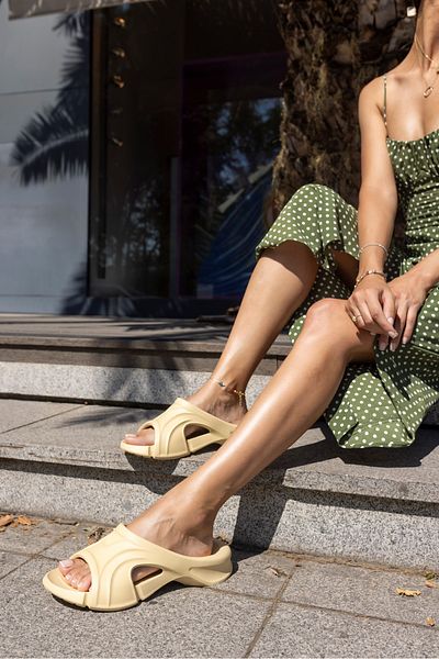 ANGELİNA JONES TOSİC UNISEX LEMON YELLOW BEACH-DAILY EVA SLIPPERS