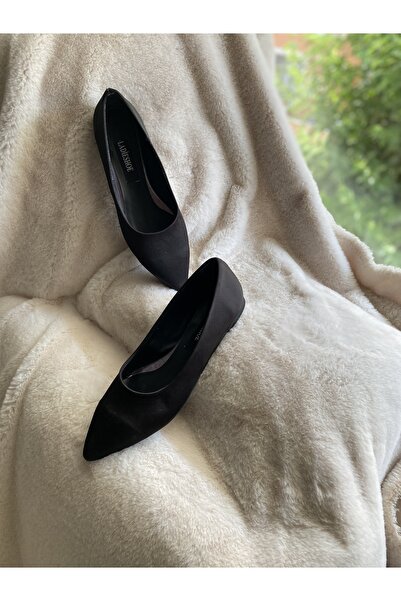 İLADİESHOES حذاء باليرينا من الساتان للموسم الجديد