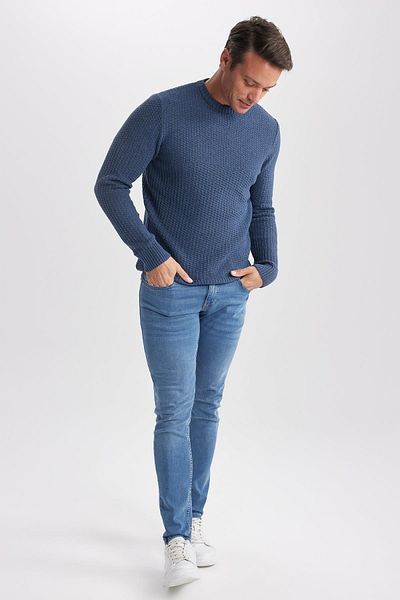 DeFacto Námořnická modř Standardní střih Regular Cuk Crew Neck Textured Basic Plain Knitwear Svetr R1175Az23Au