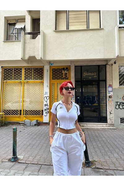 DENİKK Gothic Vintage - Crop Body με λεπτομέρεια με φερμουάρ