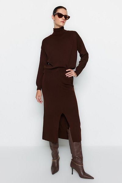 Trendyol Collection Barna garbós kötöttáru szoknyával alsó-felső szett TWOAW24AU00035