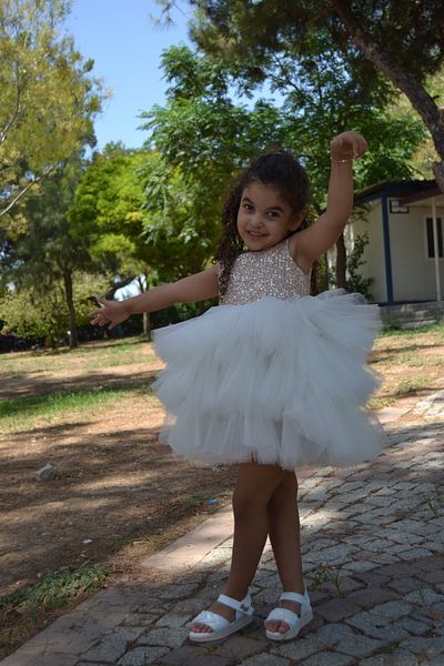 süer butik gold sequin cream children's evening dress