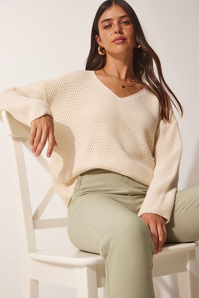 Happiness İstanbul Cremefarbener, gebogener Strickpullover für Damen, MX00108
